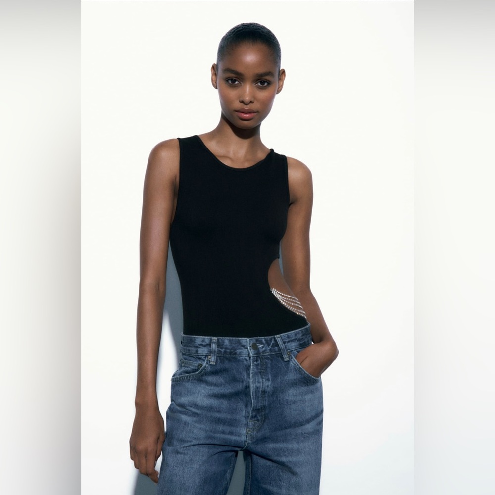 Zara 🖤🤍🖤Black Cut Out Jewel Bodysuit- Size M-L - NWT